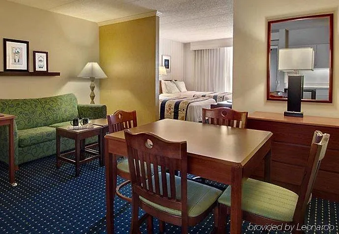Springhill By Marriott Chicago Oakbrook Area Hotel 3*